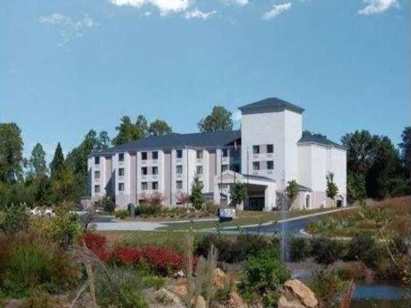 Baymont By Wyndham Mooresville Buitenkant foto