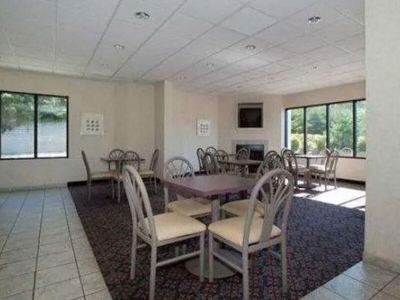 Baymont By Wyndham Mooresville Restaurant foto