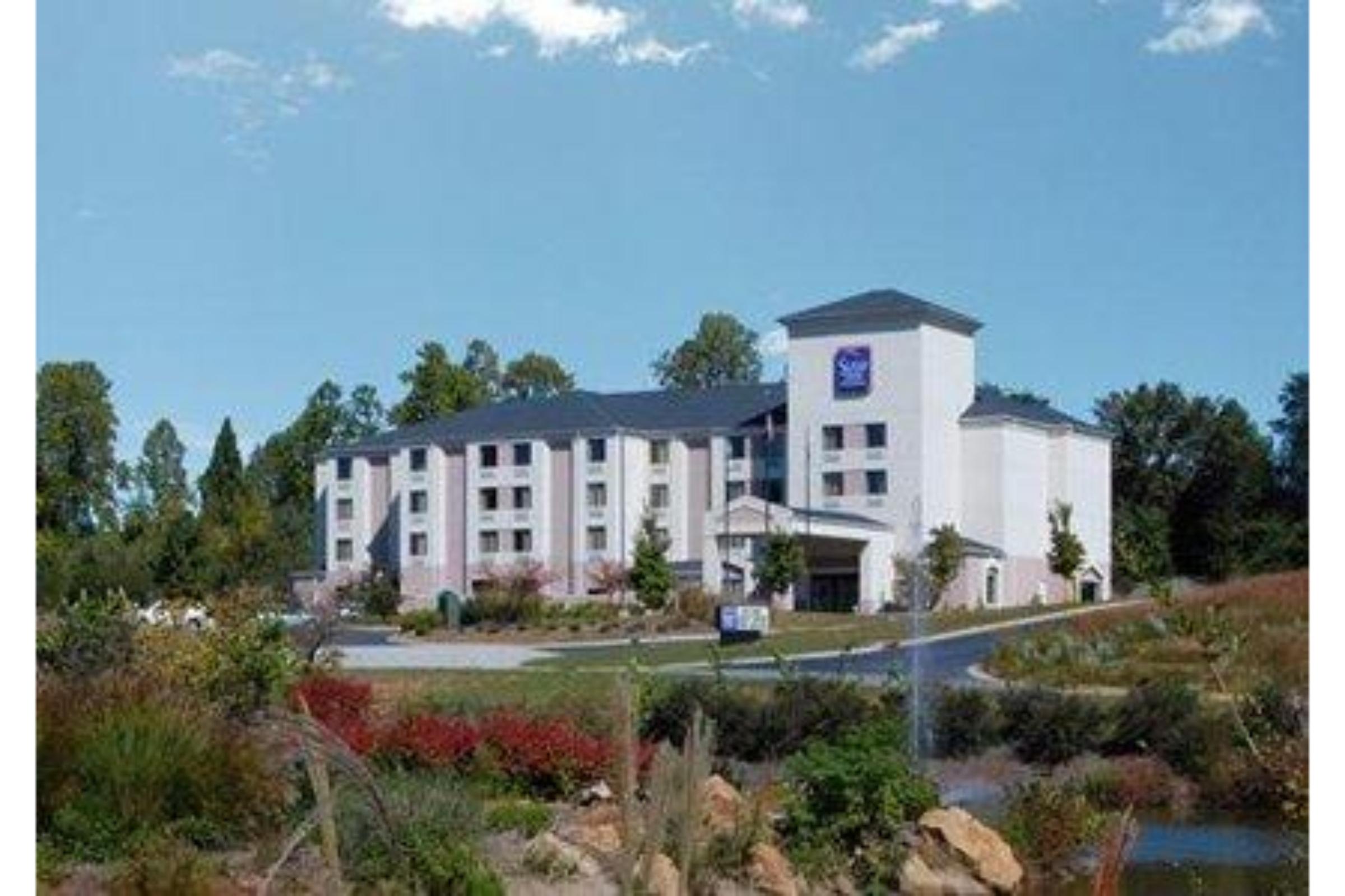 Baymont By Wyndham Mooresville Buitenkant foto
