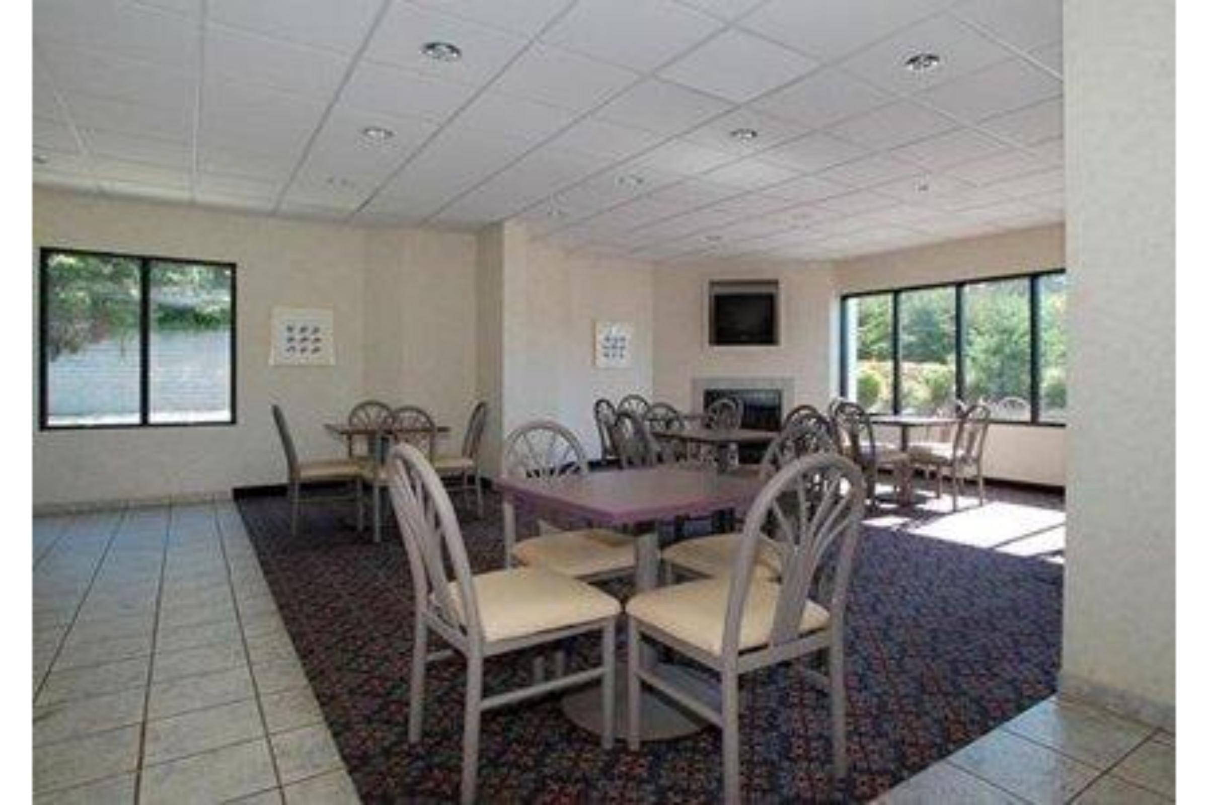 Baymont By Wyndham Mooresville Buitenkant foto
